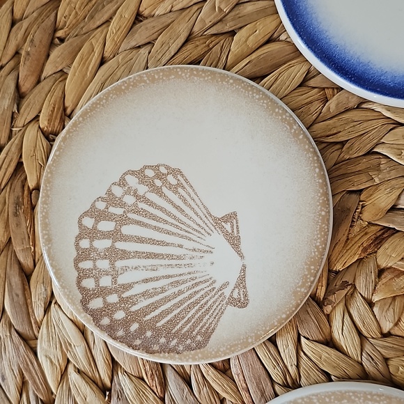 Set of 4 beachy coasters with cork bases - Picture 4 of 7